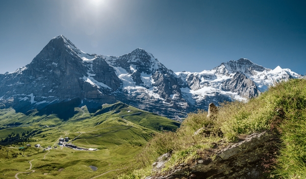 Hiking paradise in front of Eiger, Mönch and Jungfrau